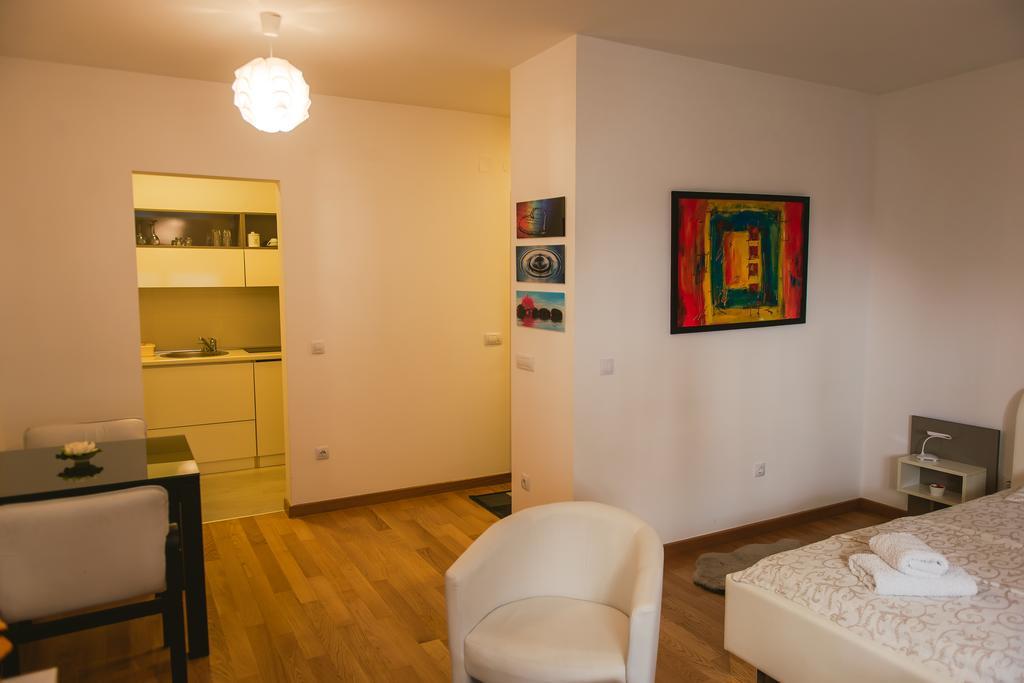 Maja Apartment *